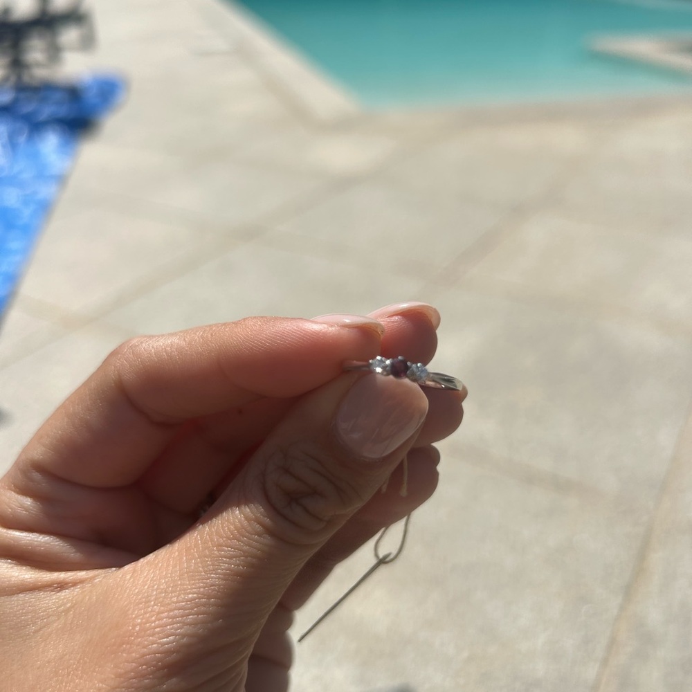 Ruby & Diamond Ring - Picture 3 of 5